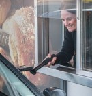 spacepole,-komplett-stolpe,-smal,-med-flerledad-arm-for-drive-in-luckor